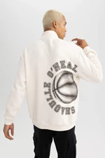 DEFACTO Standard Fit Shaquille O'Neal Licensed  Long Sleeve Sweatshirt