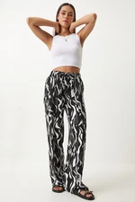 Happiness İstanbul Women's Black Vivid White Patterned Loose Viscose Palazzo Trousers