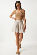 Happiness İstanbul Women's Cream Belted City Length Woven Shorts