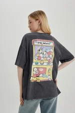 DEFACTO Coool BT21 Oversize Fit Crew Neck Printed Short Sleeve T-Shirt