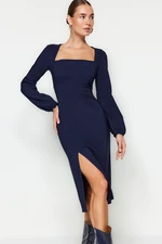 Trendyol Navy Blue Slit štvorcový výstrih tkané šaty