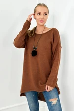 Sweater with necklace brown