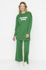 Trendyol Green Motto Printed Knitted Tracksuit Set with Soft Pillows