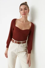 Trendyol Brown Crop Heart Collar Knitwear Sweater