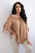 Spanish blouse with a Camel sleeve tie