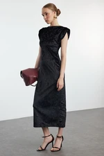 Trendyol Black Velvet Bodycone/Fits Body Padded Maxi Stretch Knit Dress