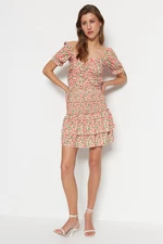 Trendyol růžová květinová sukně s volánkem, vysokým pasem, krátká pletená sukně