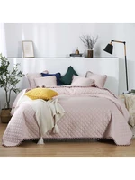 Edoti Quilted bedspread Pompoo A735