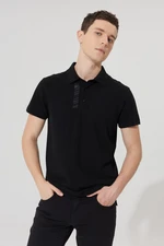 ALTINYILDIZ CLASSICS Men's Black Slim Fit Slim Fit Polo Neck 100% Cotton Short Sleeved Printed T-Shirt.