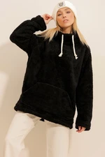 Trend Alaçatı Stili Women's Black High Neck Kangaroo Pocket Plush Sweatshirt