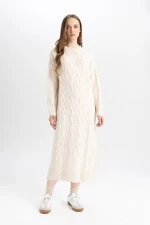 DEFACTO Regular Fit Crew Neck Hair Knitted Basic Plain Long Sleeve Maxi Sweater Dress