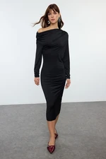 Trendyol Black Fitted/Fits Body Asymmetrical Neck Midi Knit Dress