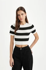 DEFACTO Crop Striped Crew Neck Short Sleeve Knitted T-Shirt