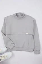 Trendyol Limited Edition Grey Oversize/Wide Cut Labeled Inside Fleece Sweatshirt