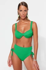 Trendyol Green Underwire, textúrovaný top bikín