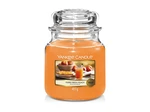 Yankee Candle Aromatická svíčka Classic střední Farm Fresh Peach 411 g