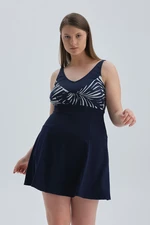 Dagi Navy blue bodice with a fitting dress.