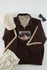 Trendyol Brown Unisex Plus Size Oversize Comfortable Standing Collar Zipper City Embroidery Fleece Sweatshirt.