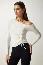 Happiness İstanbul Women's White Gathered Detailed Knitted Blouse