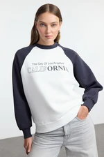 Trendyol Anthracite Relaxed/comfortable Pattern Slogan Printed Thick Polar Fleece Knitted Sweatshirt