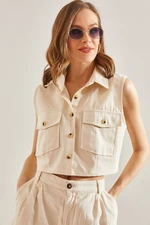 Bianco Lucci Women's Double Pocket Buttoned Crop Vest