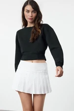 Trendyol Navy Blue Relaxed/Comfortable Crop Knit Sweatshirt