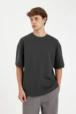 DEFACTO Men's Anthracite Loose Fit Loose Cut Crew Neck Heavy Fabric Cotton Short Sleeve Basic T-Shirt