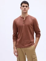 GAP Long Sleeve T-Shirt - Men