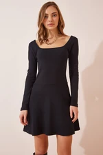 Happiness İstanbul Women's Black Square Collar Corduroy Knitted Dress