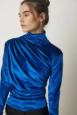 Happiness İstanbul Women's Blue Gathered Collar Elegant Velvet Blouse