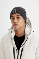 DEFACTO Men's Silicone Labeled Beanie