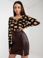 Black and camel fitted blouse with print