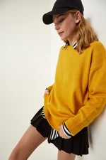 Happiness İstanbul Women's Mustard Oversize Knitwear Sweater