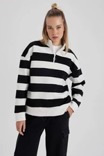 DEFACTO Coool Oversize Fit Stand Up Collar Half Zipper Striped Sweatshirt