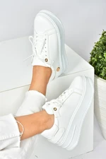 Fox Shoes White Thick Soled Casual Sneakers.