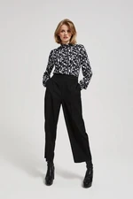 Simple trousers with wide legs