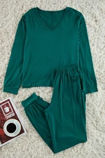 Trendyol Emerald Green V-Neck Pocket Detailed Knitted Pajama Set