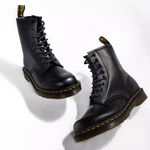 DR. MARTENS 1460 Smooth Leather Ankle Boots