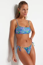 Trendyol Abstraktní Vzorované Prsatější Připojené Pravidelné Nohy Bikiny Set