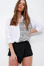 Trend Alaçatı Stili Women's White Leopard Blocky Woven Shirt