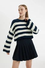 DEFACTO Women's Regular Fit Striped Crew Neck Crop Knitwear Sweater