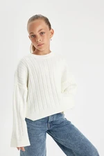 DEFACTO Girl Oversize Wide Pattern Crew Neck Basic Plain Knitwear Sweater