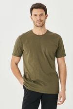 AC&Co / Altınyıldız Classics Men's Khaki Slim Fit Slim Fit 100% Cotton Crew Neck Pocket T-Shirt.