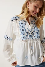 Happiness İstanbul Women's White Embroidered Woven Blouse