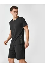 Koton Sports tričko so sloganom Crew Neck Short Sleeved.