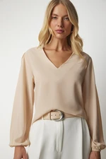 Happiness İstanbul Women's Beige V Neck Crepe Blouse