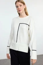 Trendyol Ecru Soft Texture Color Block Crew Neck Knit Sweater