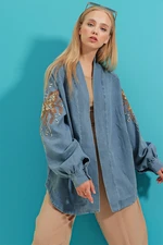 Trend Alaçatı Stili Women's Blue Shawl Collar Denim Jacket With Embroidery On The Back And Sleeves