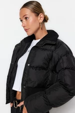 Trendyol Black Oversize Rib Szczegółowy nadmuchiwany płaszcz hydrofobowy