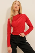 Trend Alaçatı Stili Women's Red Crew Neck Draped Sandy Blouse